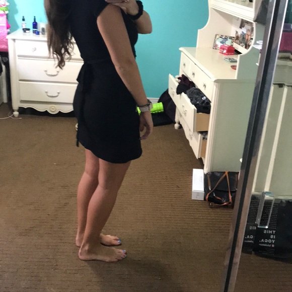 Dress - Picture 3 of 4